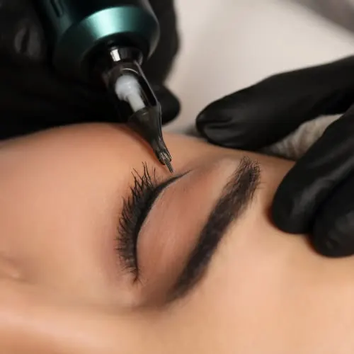 Permanent eyeliner service at Syinger Tattoos