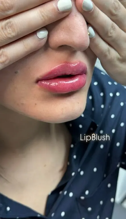 Syinger Tattoos lip colour work